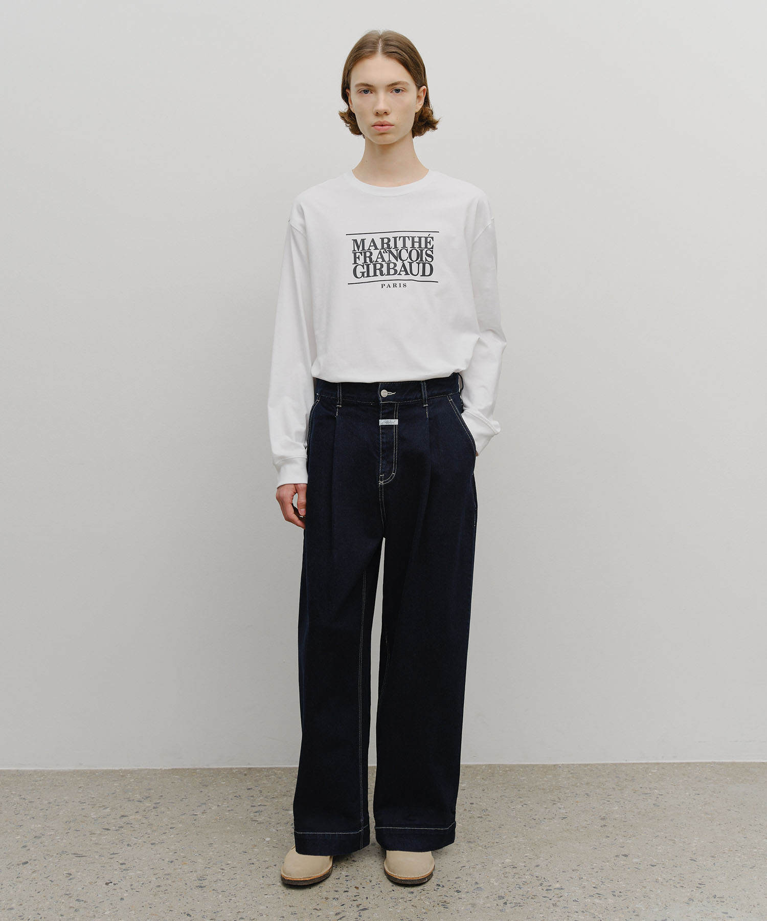 M LOW-WAIST TUCK WIDE DENIM PANTS dark blue - MARITHÉ+FRANҪOIS GIRBAUD