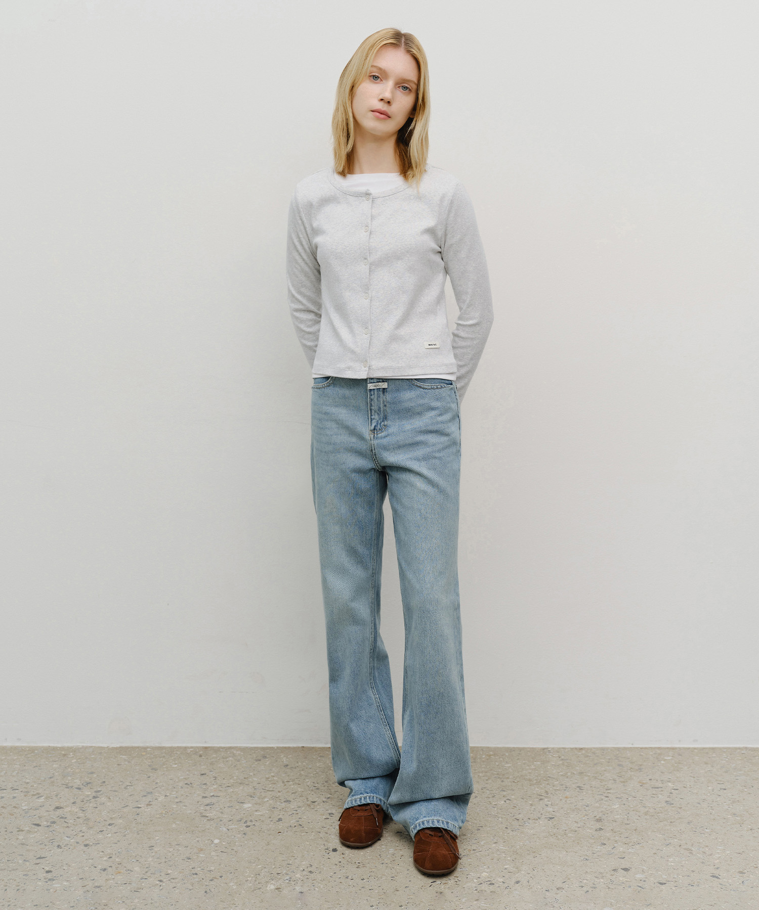 W SLIM BOOT-CUT DENIM PANTS light blue - MARITHÉ+FRANҪOIS