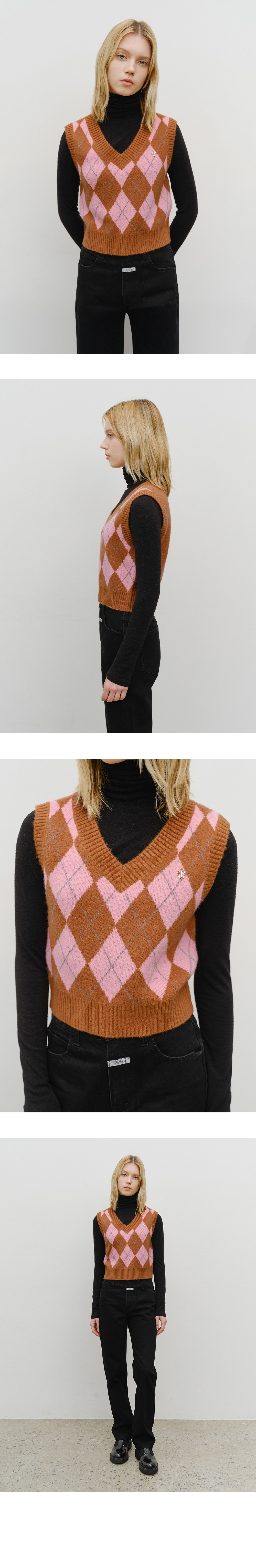 W ARGYLE V NECK KNIT VEST - 2 COLORS BEIGE