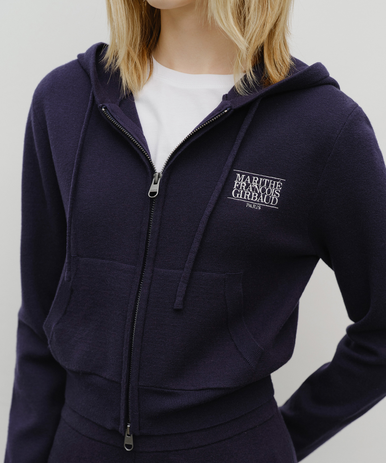 W CLASSIC LOGO CROP KNIT HOODIE ZIPUP navy - MARITHÉ+FRANҪOIS GIRBAUD