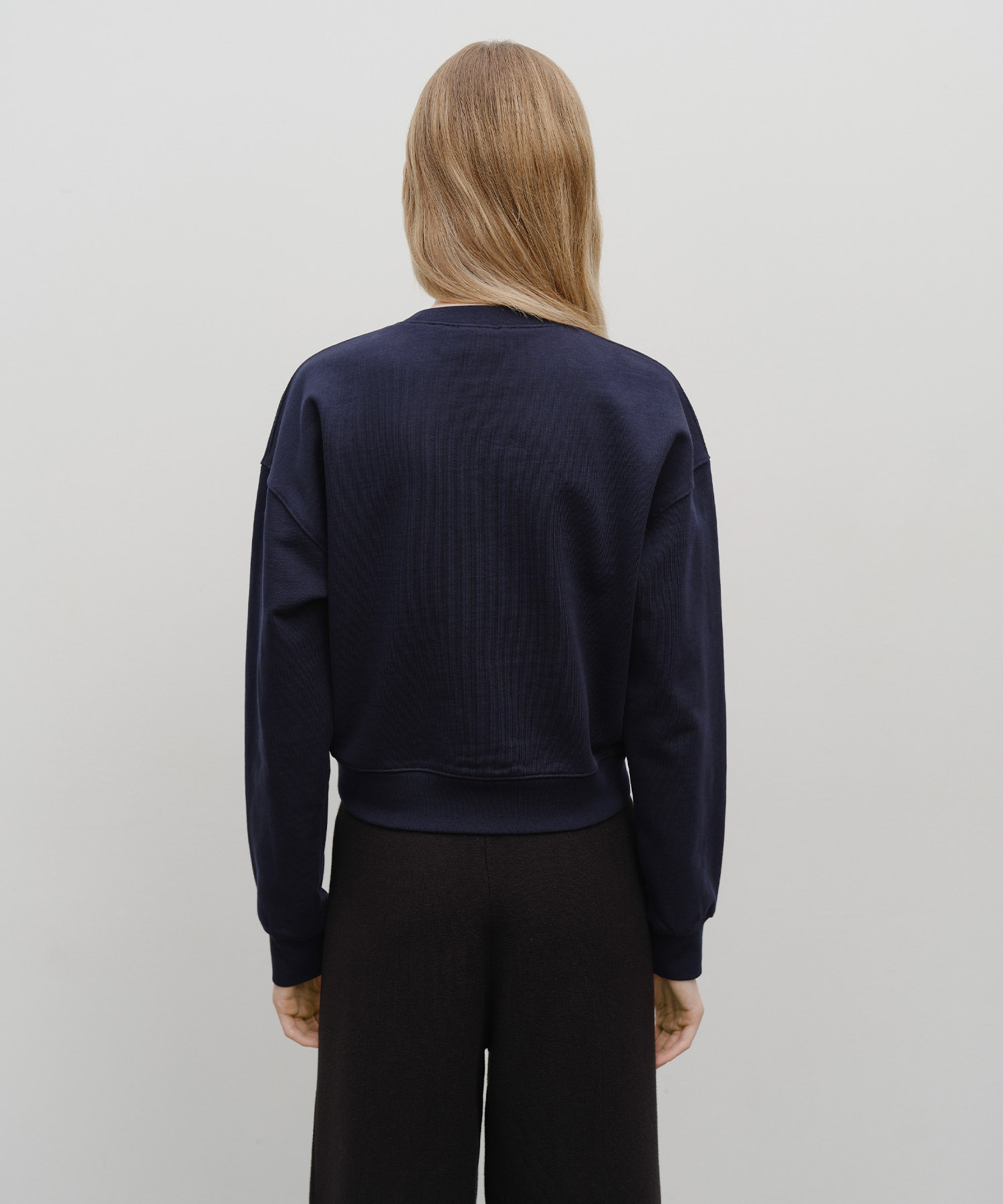 トップス W CLASSIC LOGO CROP SWEATSHIRT NAVY W CLASSIC LOGO CROP SWEATSHIRT navy - MARITHÉ+FRANҪOIS GIRBAUD