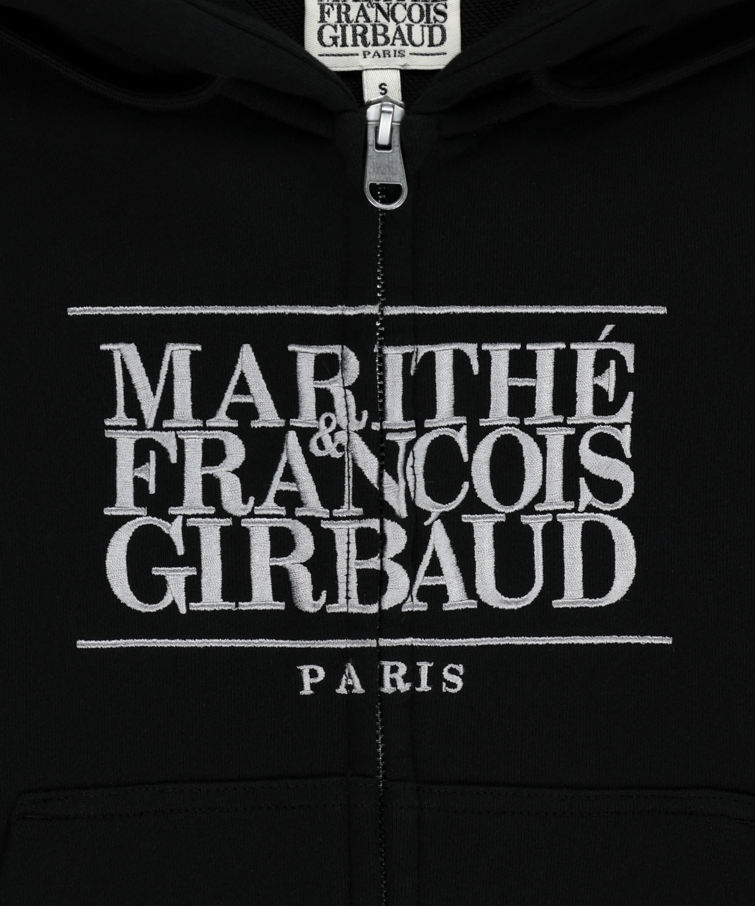 W EMBROIDERY CLASSIC LOGO CROP HOODIE ZIPUP black - MARITHÉ+