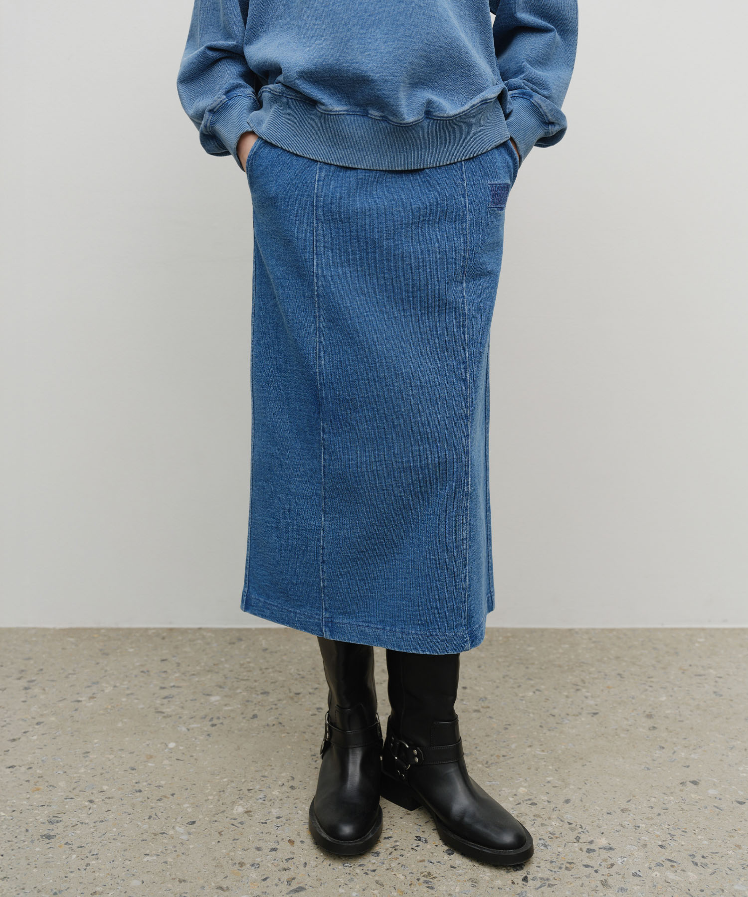 W EMBROIDERY CLASSIC LOGO SWEAT SKIRT blue