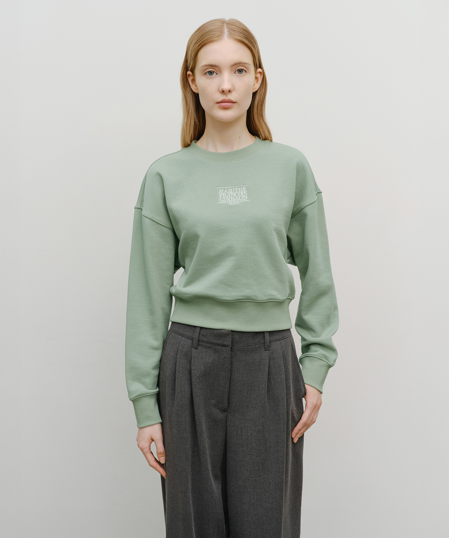 W SMALL CLASSIC LOGO CROP SWEATSHIRT mint gray - MARITHÉ+FRANҪOIS