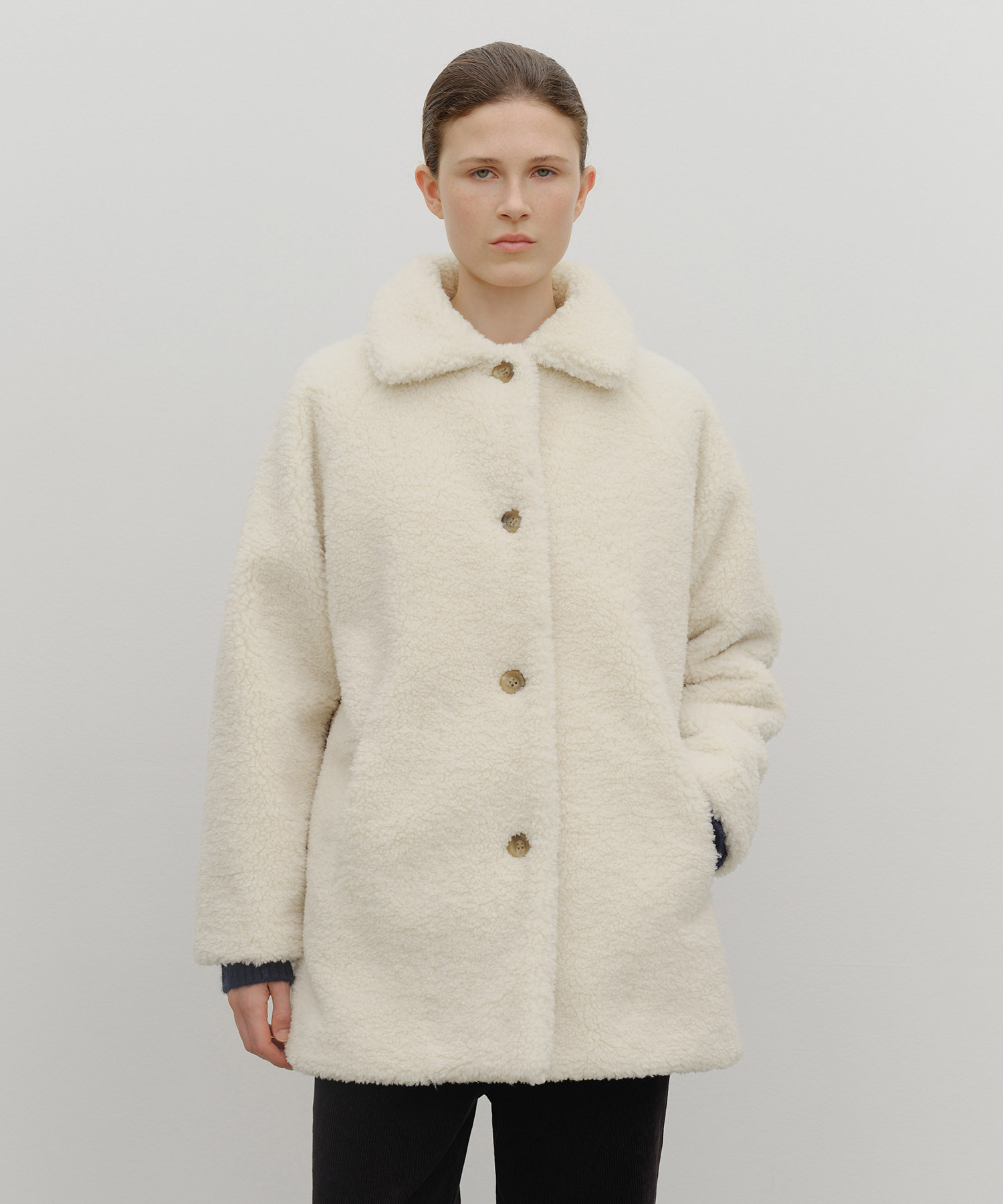 W MID SHEARLING FUR COAT ivory - MARITHÉ+FRANҪOIS GIRBAUD