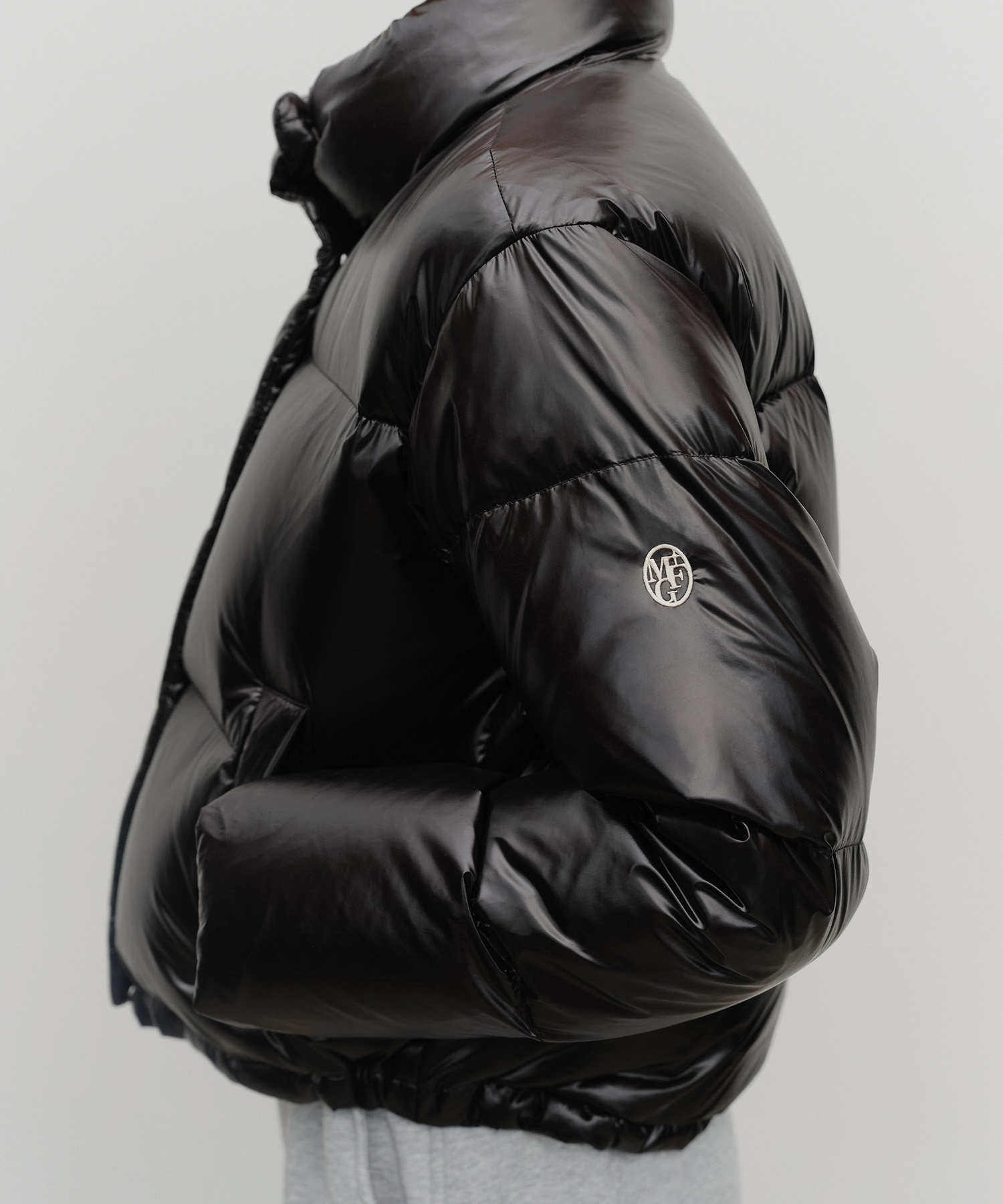 W GLOSSY CROP DOWN JACKET black - MARITHÉ+FRANҪOIS GIRBAUD