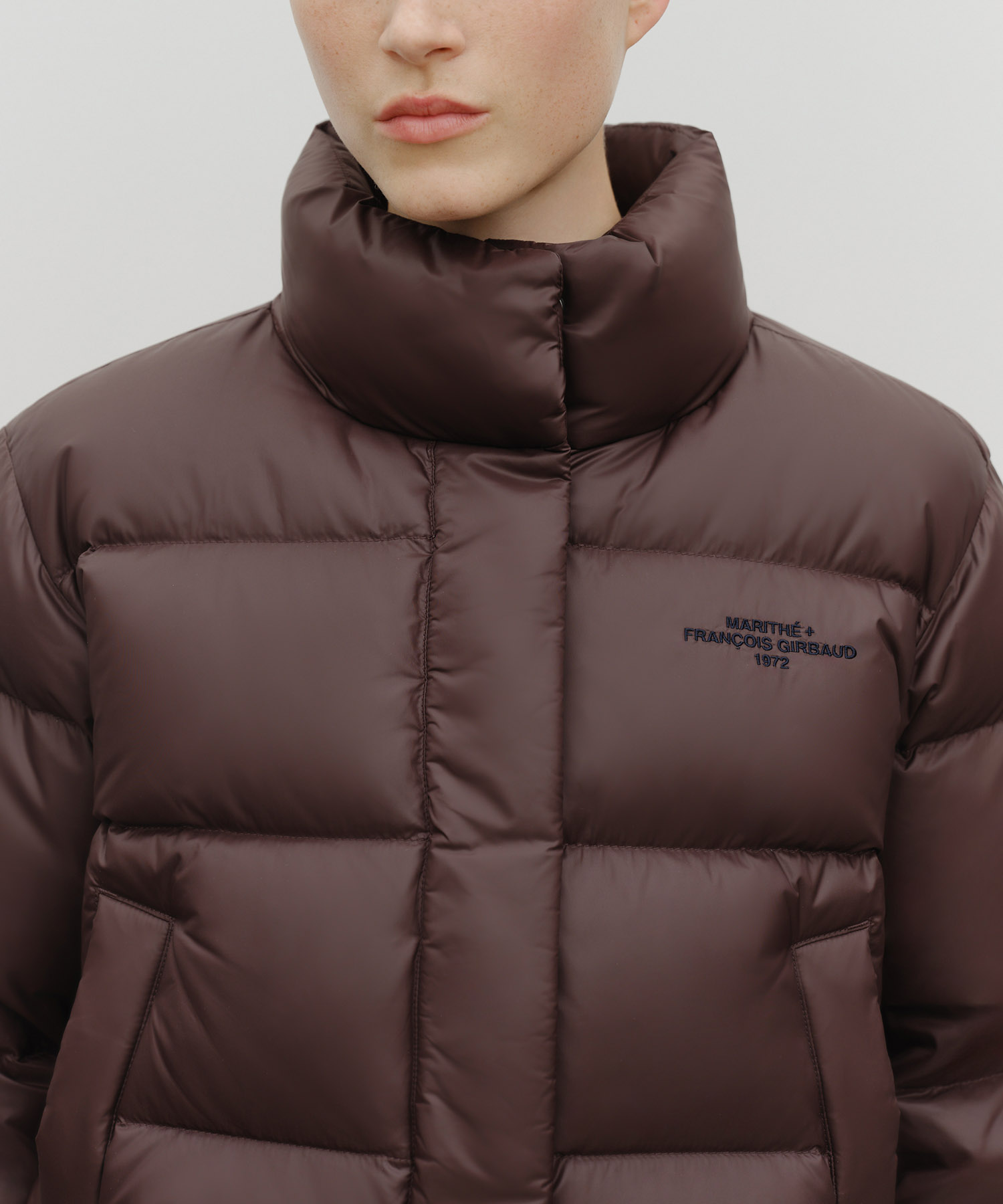 ジャケット・アウター W BASIC CROP DOWN JACKET BURGUNDY W BASIC CROP DOWN JACKET（ダウンジャケット/コート）｜MARITHE +