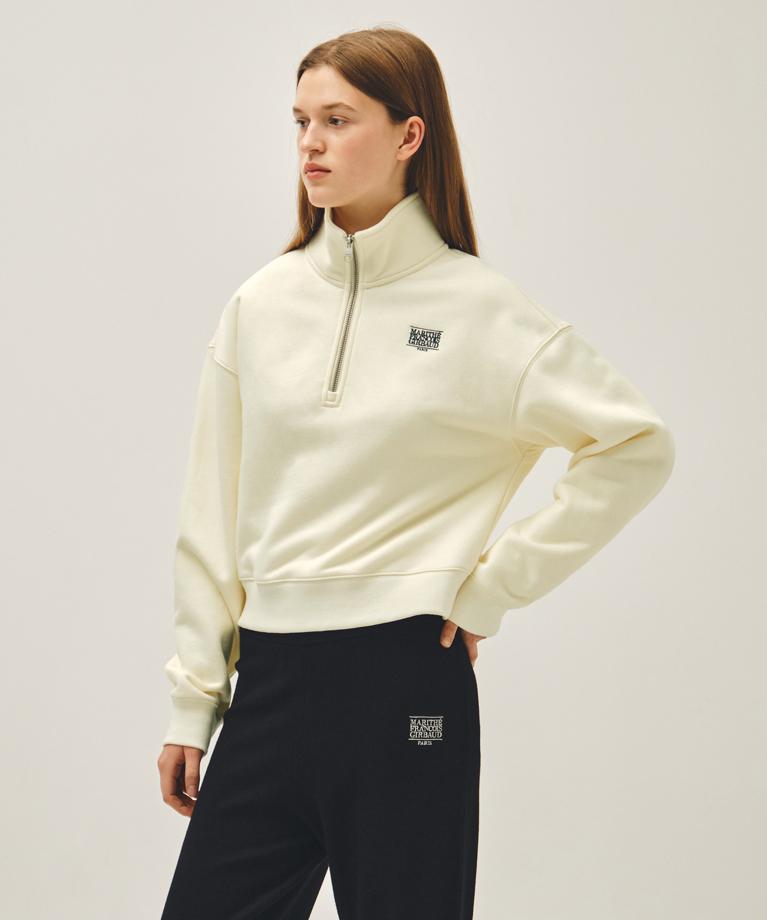 W SMALL CLASSIC LOGO HALF ZIPUP CROP SWEATSHIRT ivory - MARITHÉ+