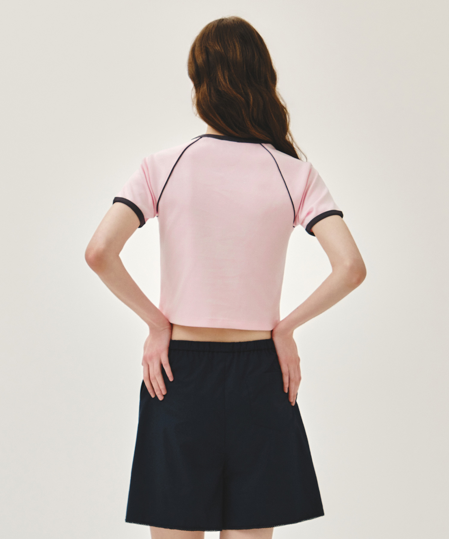 W AEROCOOL SMALL CLASSIC LOGO RINGER SLIM CROP TEE pink - MARITHÉ ...